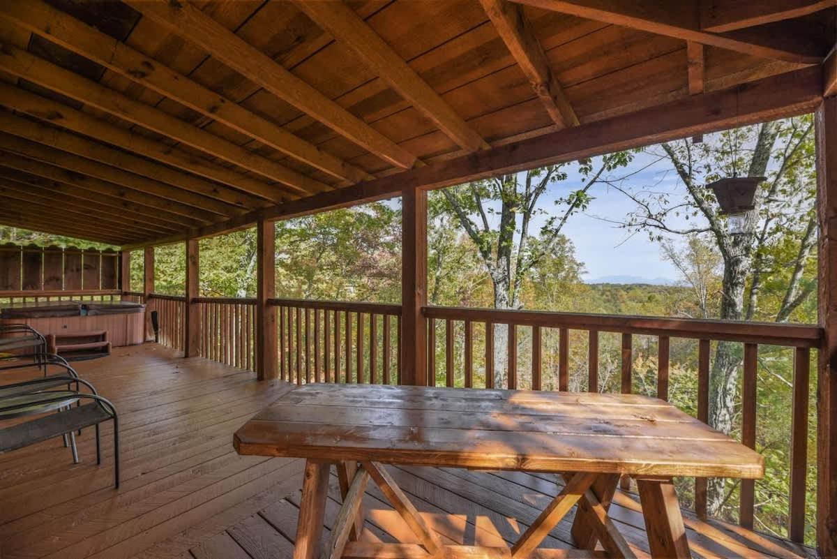 View! Cozy, Private, Fireplace, Hot Tub Log Cabin, Honeymoon! Сев'єрвілл Екстер'єр фото